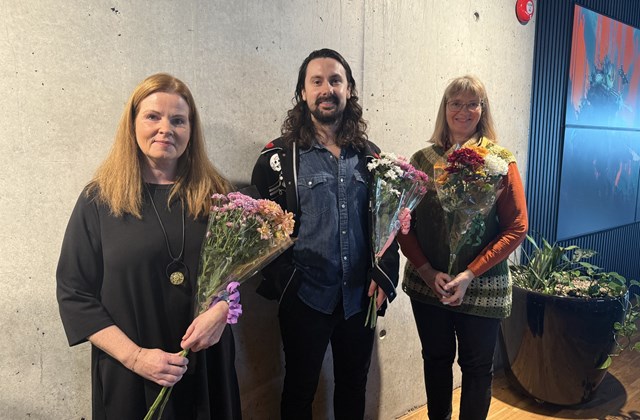 Styrkhafar f.h. Birna Klara Björnsdóttir, Jón Haukur Unnarsson og Steinunn Anna Gunnlaugsdóttir móðir Rakel Mjallar Leifsdóttur