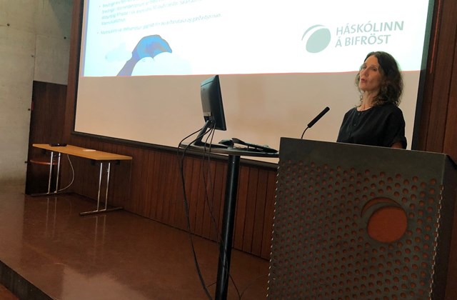 Margrét Jónsdóttir Njarðvík, rektor, flytur skýrslu sína á aðalfundi Háskólans á Bifröst í dag.