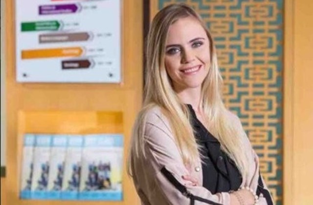 Almannatengill víkur fyrir samskiptaráðgjafa