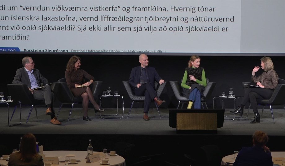 Þorsteinn Sigurðsson,  Margrét Jónsdóttir Njarðvík, Ólafur Ögmundsson, Sigrún Perla Gísladóttir og Brynja Þorgeirsdóttir á matvælaþingi í dag.