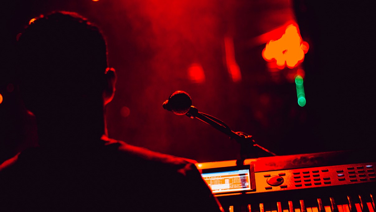 Tónlistarviðskipti