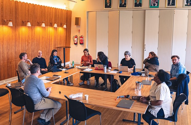 Að afnýlenduvæða þróun