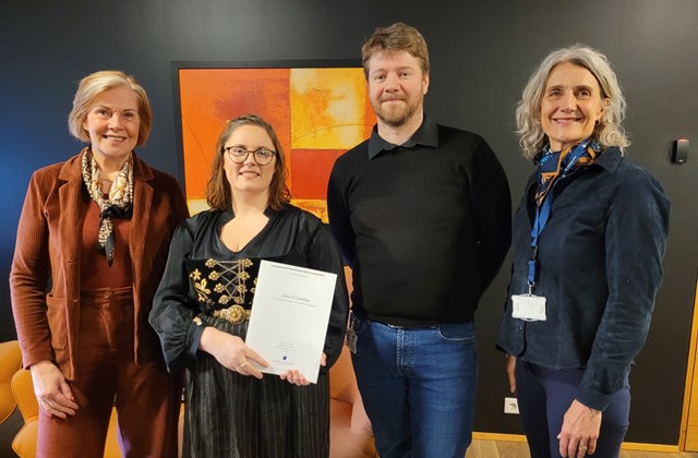 Ólína deildarforseti félagsvísindadeildar, Rakel Tanja, Bergsveinn leiðbeinandi hennar og Margrét rektor háskólans á Bifröst