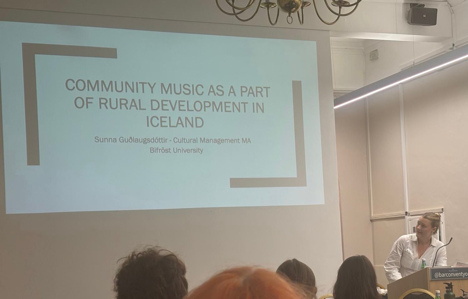 Bifrestingur með framsögu á ICCM í York 